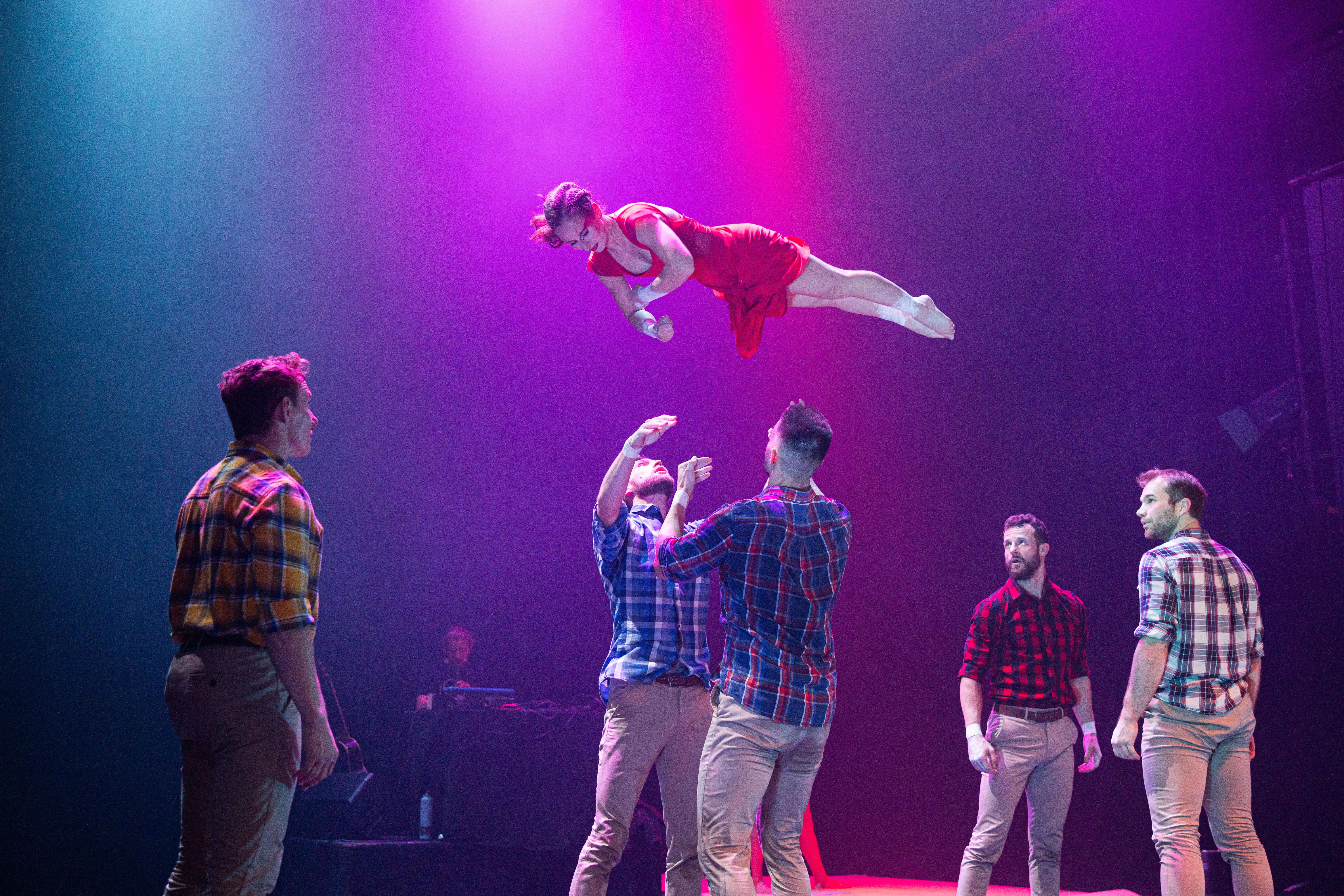 LOSERS CIRQUE COMPANY - The Losers